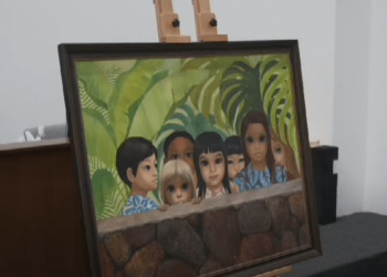 Artist Margaret Keane’s Stolen Painting is Back Home with its Original Owners