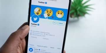 Twitter Plans to Give Users an Easy Way to Report Misleading Tweets to Avoid the Spread of Misinformation