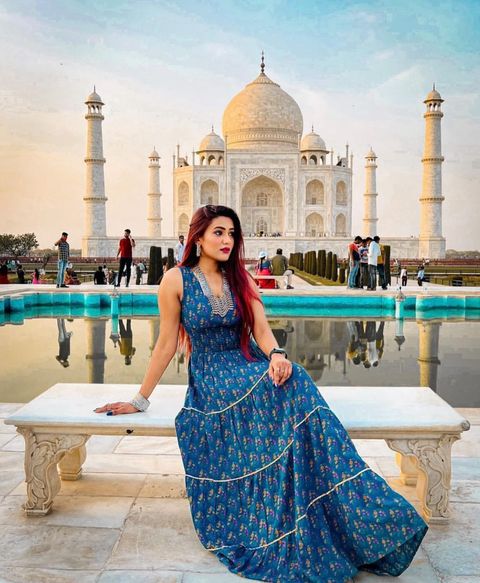 Gima at Taj Mahal, Agra