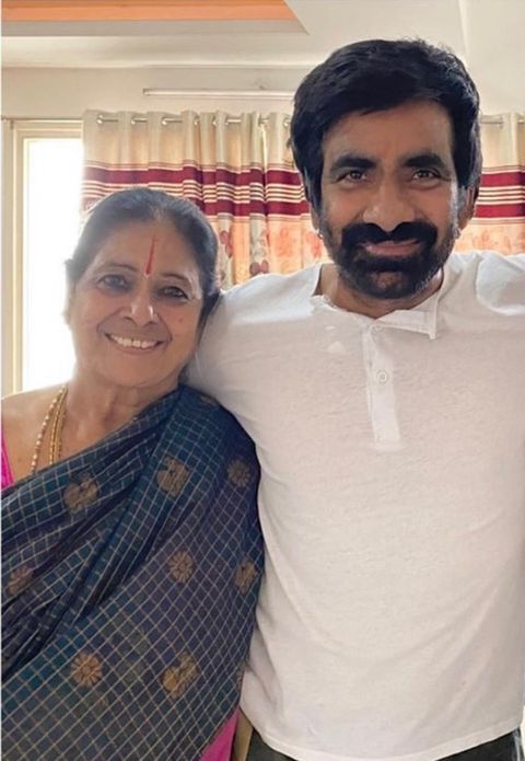 Kalyani Teja's husband with his mother