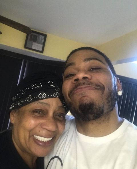 Nelly with his mother
