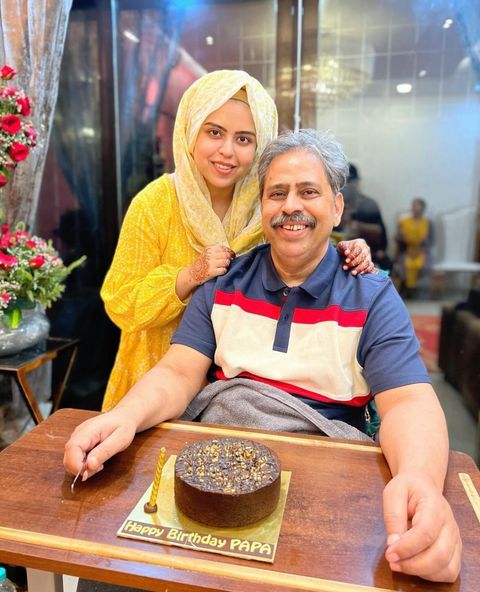 Saba Ibrahim with her father